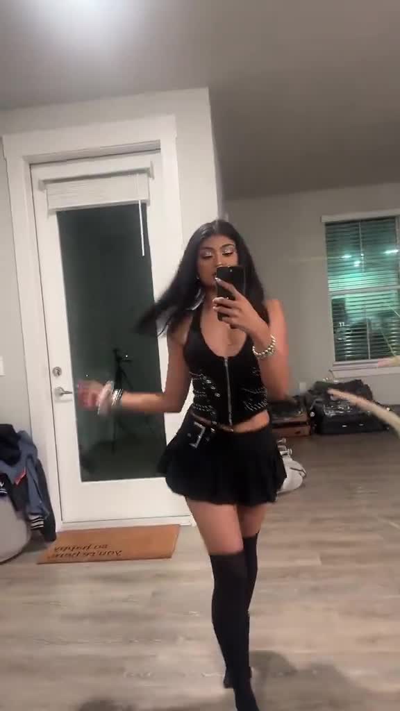 itspaulaxoxo's kik video thumbnail